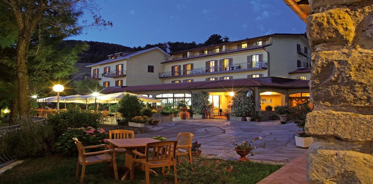 Albergo Ristorante Belvedere 미누치아노 외부 사진